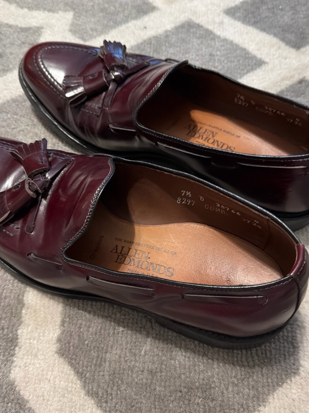 Allen Edmonds Grayson sz 7.5 burgundy leather loafers - Picture 2 of 4